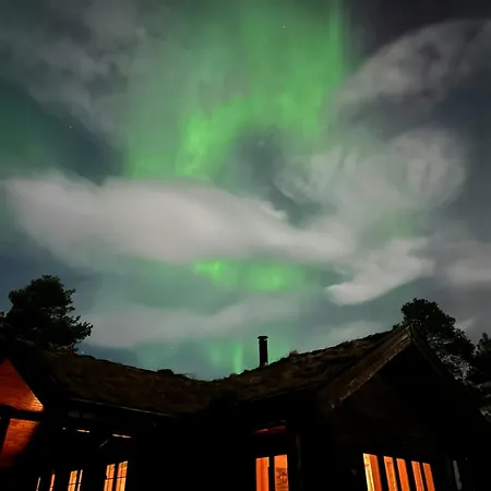 Feriehus Countryside With Jacuzzi Near Stryn